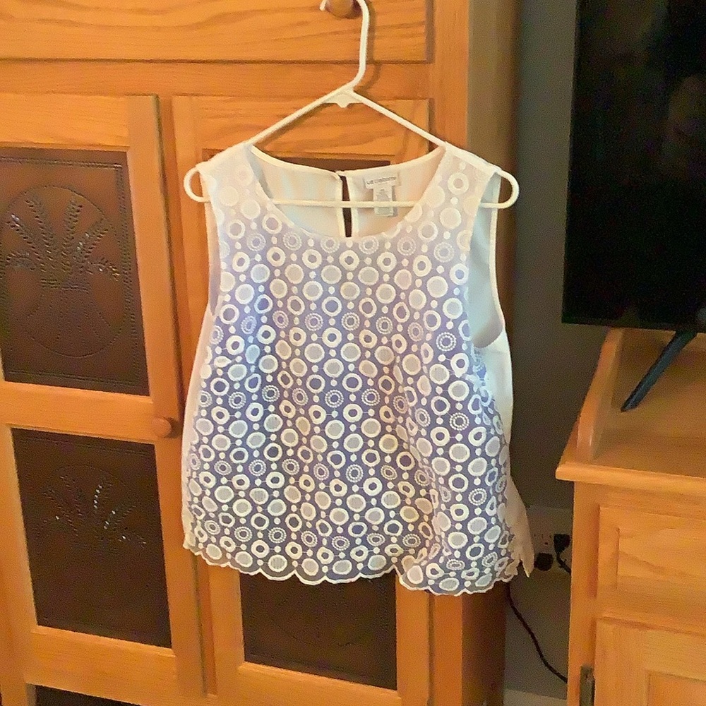 Liz Claiborne PXL sleeveless women’s top